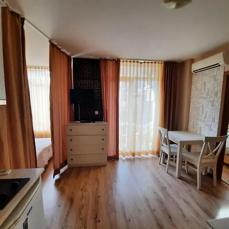 شقة Private Apartments In Aparthotel Dawn Park ساني بيتش